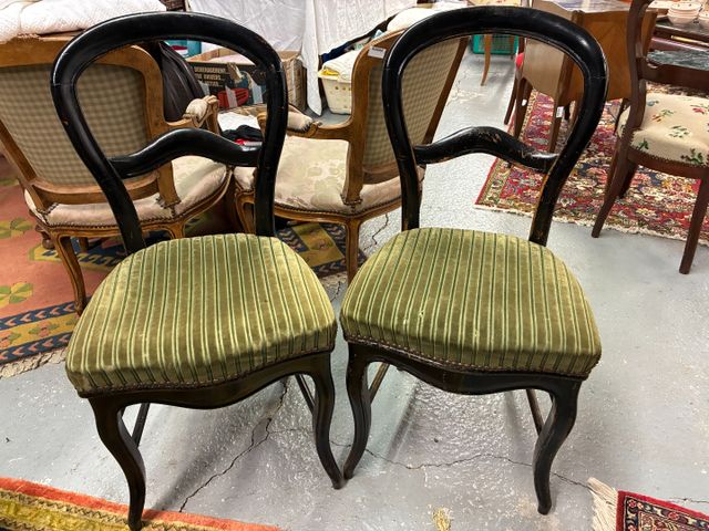 Paire de chaises de chambre Louis-Philippe en bois noirci