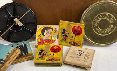 Lot de bobines de films cinématographiques au format 9,5 mm …