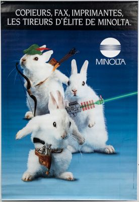 une affiche représentant trois lapins blancs tenant un pistolet à la main