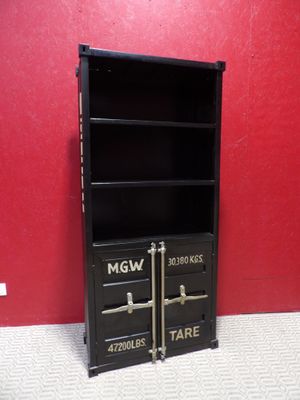 une bibliothèque noire avec trois tiroirs et deux portes au-dessus