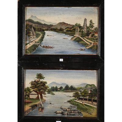 deux tableaux représentant une rivière et un village avec des bateaux sur la rivière