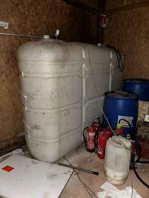 Citerne gasoil 2000 litres. Visible à ZA La Jarrige 23320 SA…