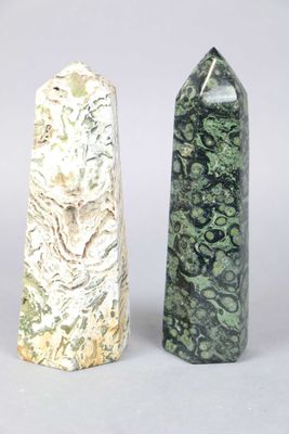 two stones that are sitting next to each other