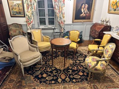 a living room with a lot of furniture in it