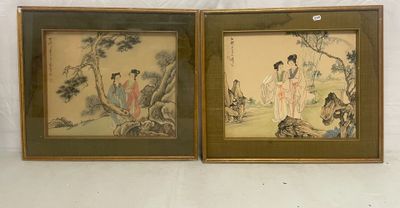 deux tableaux asiatiques encadrés représentant des femmes et des arbres sur fond blanc
