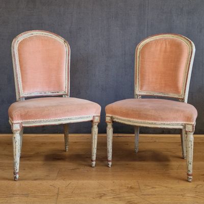 paire de chaises de style Louis XVI