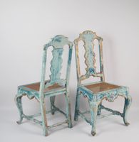 Paire de chaises cannées en bois patiné polychrome et doré à… (photo 3)