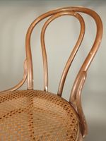 THONET, Chaise de bistrot en bous courbé et assise circulair… (photo 2)