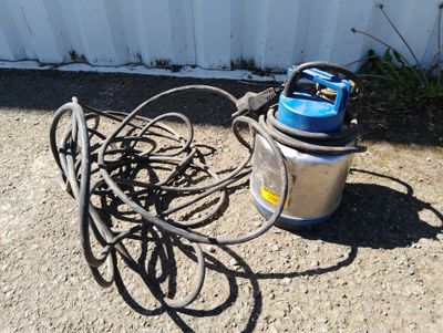 Pompe immergée monophasée pour eau claire SXM2/A SG 5 m³/h