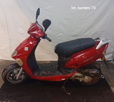 Kymco Vitality 50cm3 pour pièces, sans CG (serrage moteur) 0…