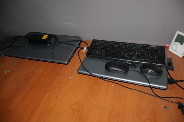 Matériel informatique : deux PC portables TOSHIBA de 2010 environ...