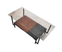TABLE BASSE rectangulaire en métal laqué noir, plateau de ve…