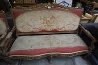 Joli ensemble de salon en trois pièces doré de style Louis X… (photo 2)