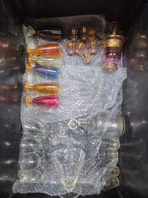 VERRERIE, ensemble deux services à liqueurs, coupes à champa…