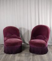 Paire de fauteuils chauffeuses en bois garni d'un velours vi…