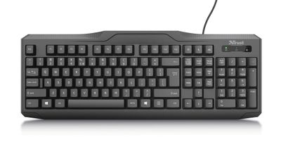 un clavier d'ordinateur sur lequel est posée une souris
