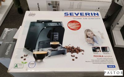 une boîte contenant une machine à café