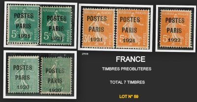 les timbres figurant sur les timbres sont de couleurs et de tailles différentes