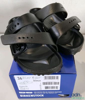 sandales en cuir noir pour homme, neuves, avec boucles, dans leur boîte
