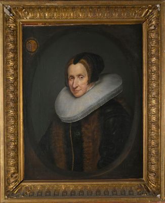 un tableau représentant une femme portant un grand col blanc