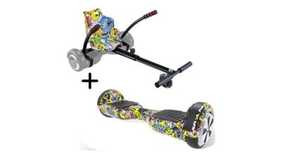deux types différents de trottinettes et un skateboard sur fond blanc