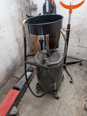 une image représentant une machine surmontée d'un godet