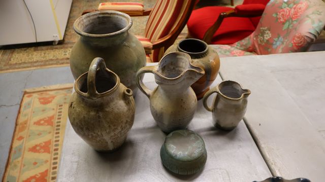 Lot de 6 grès, pichets, broc, pot couvert et vase