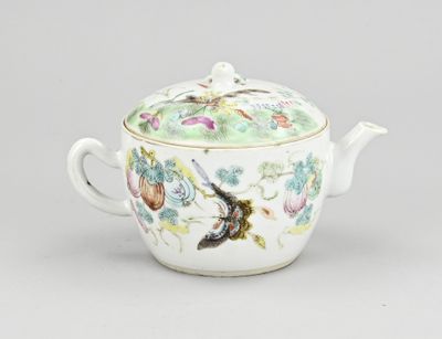 a chinese porcelain teapot and cover, 20th century
