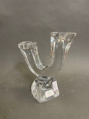 DAUM. Bougeoir en cristal à deux bras de lumière, signé sur … - Photo 1