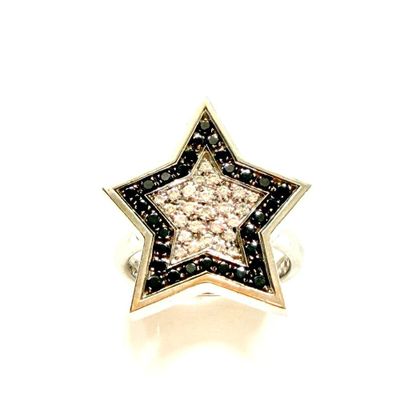 bague étoile en diamants noirs et blancs, en or jaune 14 carats