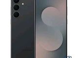 l'arrière d'un iPhone 11 noir, avec l'appareil photo tourné vers l'objectif