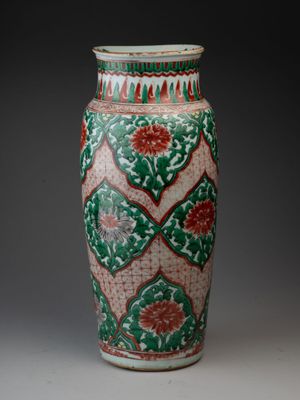 an image of a vase with a floral design on it