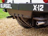 a picture of a rear end of a white truck