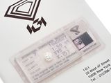 une image montrant un gros plan d'un diamant dans une brochure