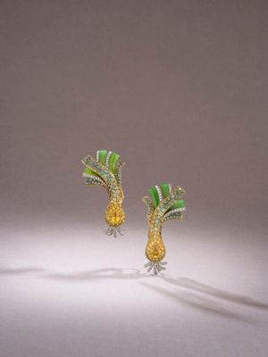 LORENZ BAUMER Paire d'amusantes boucles d’oreilles « Poireau…