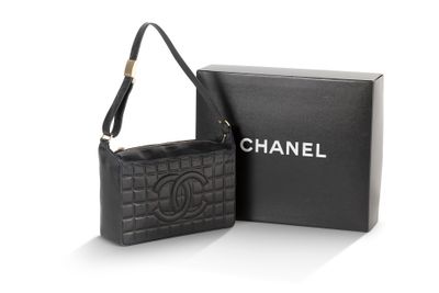 sac à bandoulière Chanel en cuir matelassé noir