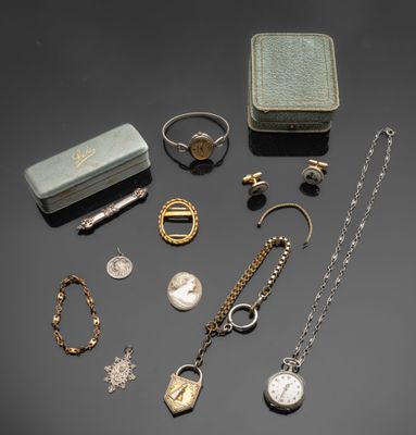 Paire De Boutons De Manchette En Argent 800 Poinçonnés (taille 58-27) - Occasion