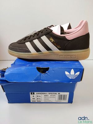 Baskets adidas Originals Gazelle marron, roses et blanches