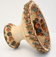 Bougeoir en céramique émaillée polychrome. (photo 2)