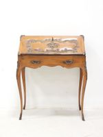 BUREAU DE PENTE en bois naturel à décor sculpté de rinceaux,… (photo 5)