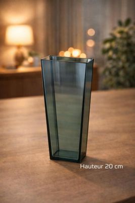 Lot de 12 vases en verre fumé hauteur 20 cm - Poids env.