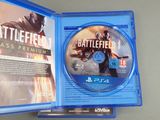 two blu - rays of battlefield 1 and battlefield 2 on a table