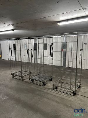 Lot à retirer à Villeurbanne (69100) du lundi au samedi de 1…