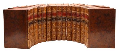 un grand nombre de livres empilés les uns sur les autres
