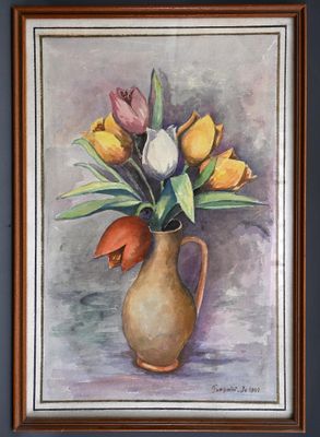 un tableau représentant un vase contenant des tulipes