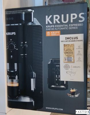 un présentoir de machines à café Krups dans un magasin