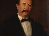 portrait d'un homme en smoking et nœud papillon