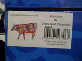 une étiquette sur une boîte sur laquelle est dessinée une vache