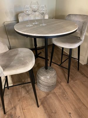 1 table comptoir marbre « Duncan » diam.