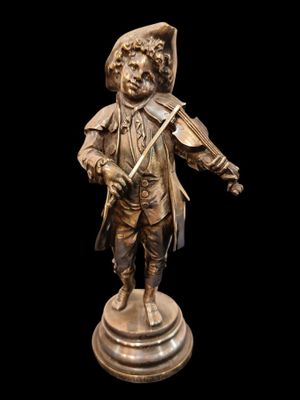 Dans le goût de LALOUETTE - Sujet en bronze argenté figurant…